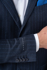 Abito gessato largo in pura lana