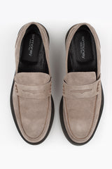Suede moccasin