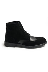 Gestürzter Stiefel