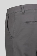 Pantalone modello linear